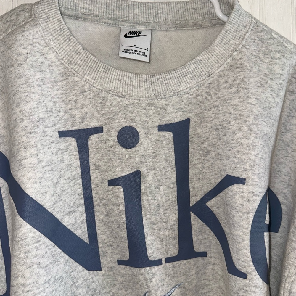 Nike, Sportswear Phoenix Logo Sweatshirt - Picture 4 of 5